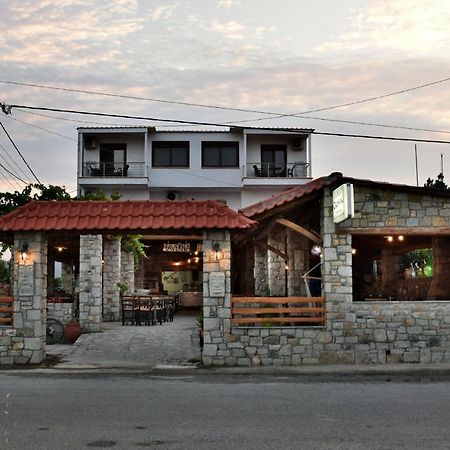 Theano Studios Paralia Sikias ภายนอก รูปภาพ