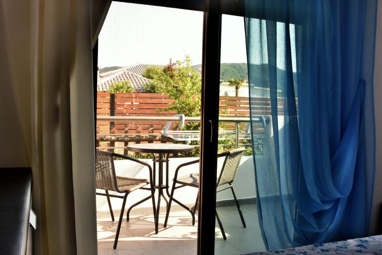 Theano Studios Paralia Sikias ภายนอก รูปภาพ