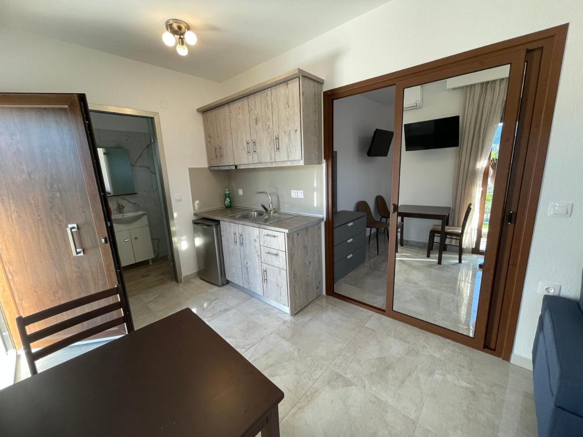 Theano Studios Paralia Sikias ภายนอก รูปภาพ
